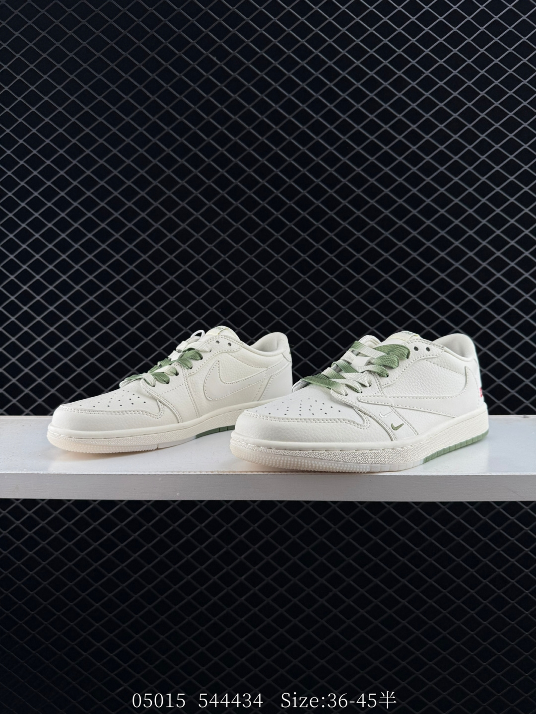 Travis Scott x Air Jordan 1 ” Reverse Mocha “